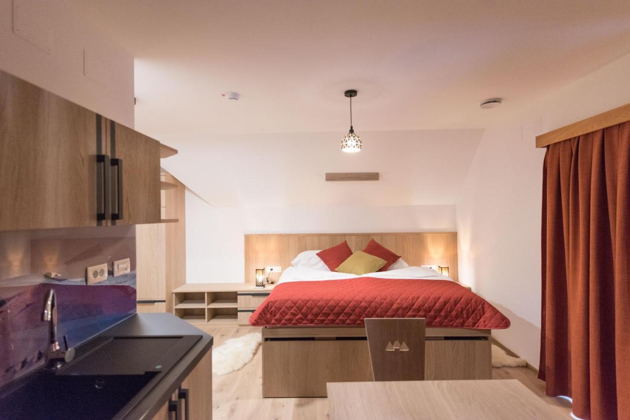 Guesthouse Lajnar Zgornja Sorica Buitenkant foto