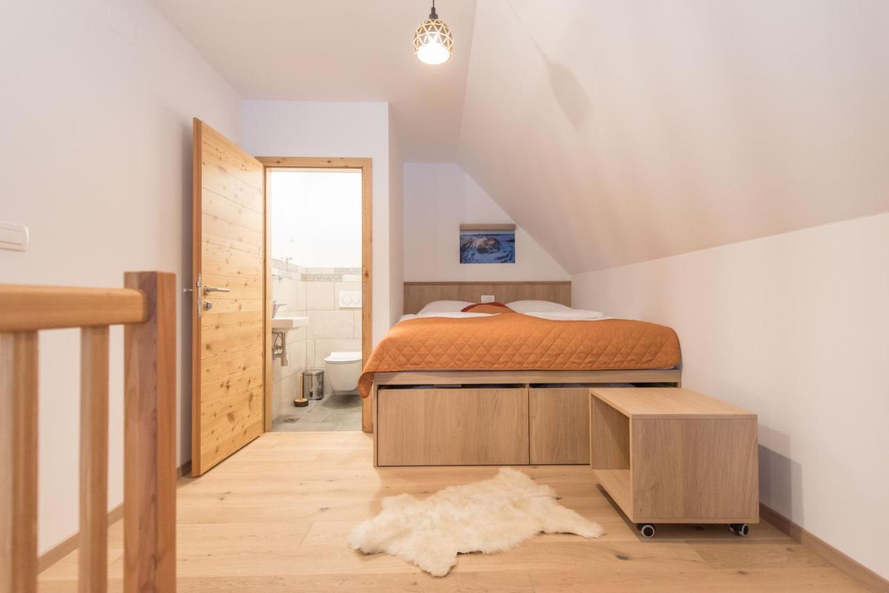 Guesthouse Lajnar Zgornja Sorica Buitenkant foto