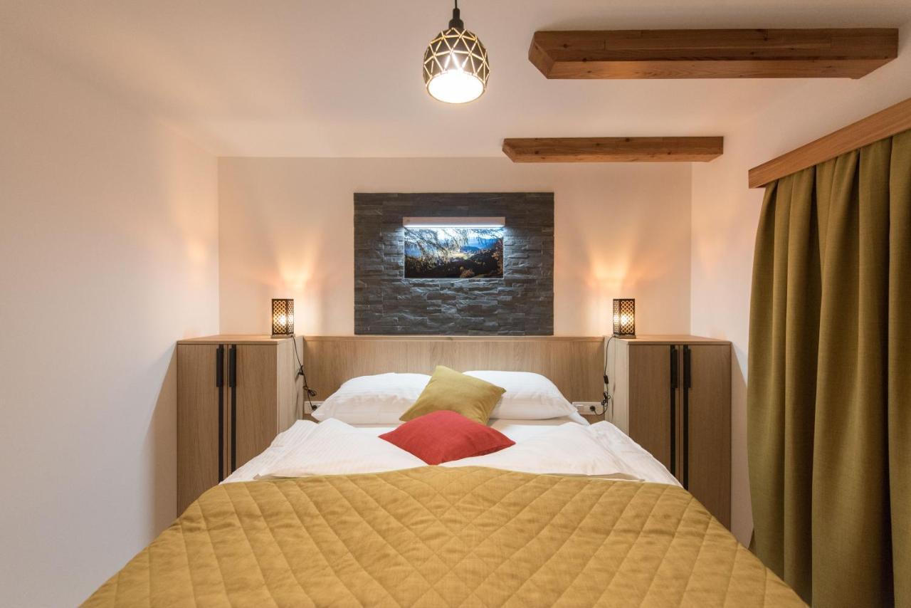 Guesthouse Lajnar Zgornja Sorica Buitenkant foto